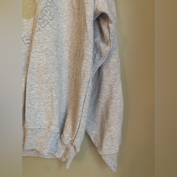 Offline sweatshirt “sometimes sweaty sometimes sleepy”
Gray graphic - Picture 3 of 6